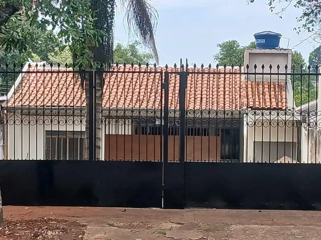 Casa 2 quartos e 1 banheiro, para alugar, no bairro Ouro Branco em Londrina