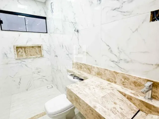 Casa com 394m² 4 quartos e 5 banheiros, à venda, no bairro Jardim Presidente em Goiânia