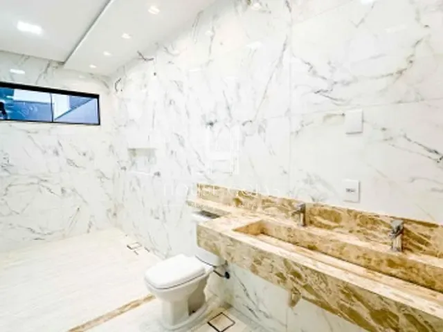 Casa com 394m² 4 quartos e 5 banheiros, à venda, no bairro Jardim Presidente em Goiânia