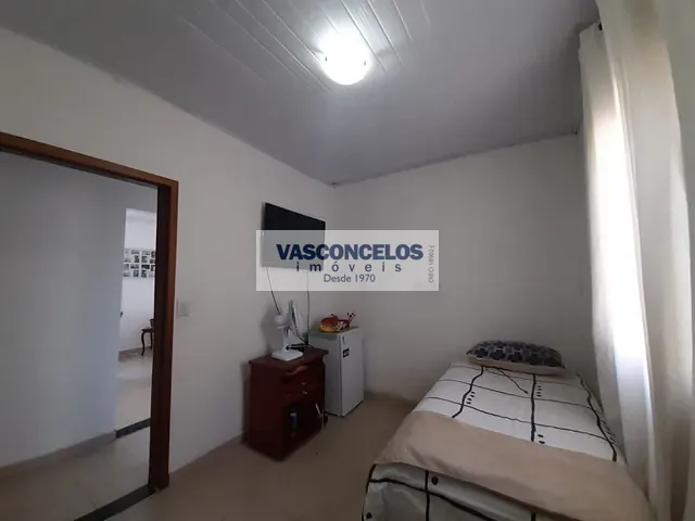 Casa com 340m² 3 quartos e 1 banheiro, à venda, no bairro Monte Castelo em São José dos Campos