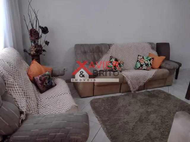 Casa 2 quartos e 1 banheiro, à venda, no bairro Maracanã em Praia Grande