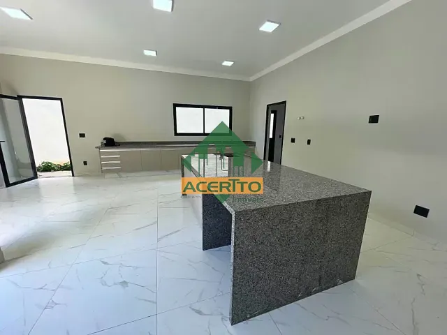 Casa com 374m² 4 quartos e 3 banheiros, à venda, no bairro Santa Luzia em Araçatuba