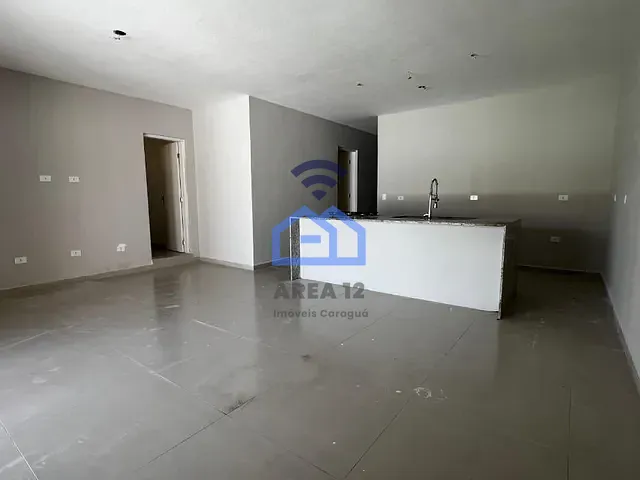 Casa 4 quartos e 5 banheiros, à venda, no bairro Jardim Estrela D¿Alva em Caraguatatuba
