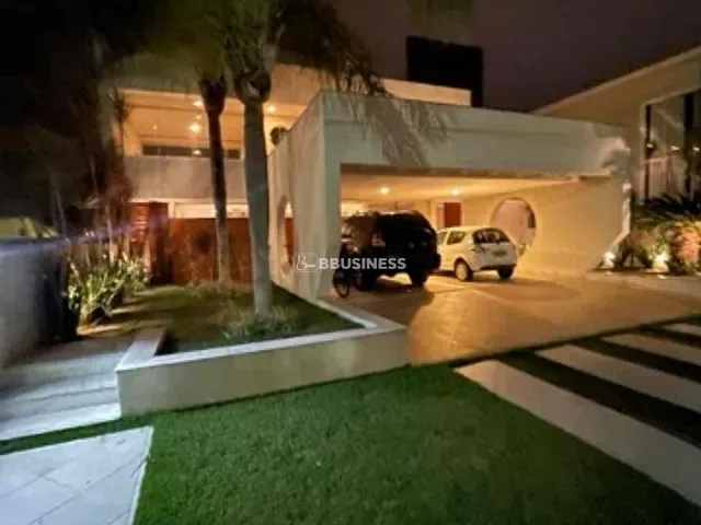 Casa com 480m² 3 quartos e 5 banheiros, à venda, no bairro Parque Califórnia em Campos dos Goytacazes