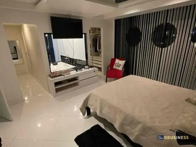 Casa com 480m² 3 quartos e 5 banheiros, à venda, no bairro Parque Califórnia em Campos dos Goytacazes