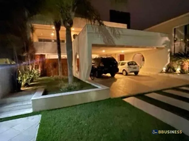 Casa com 480m² 3 quartos e 5 banheiros, à venda, no bairro Parque Califórnia em Campos dos Goytacazes