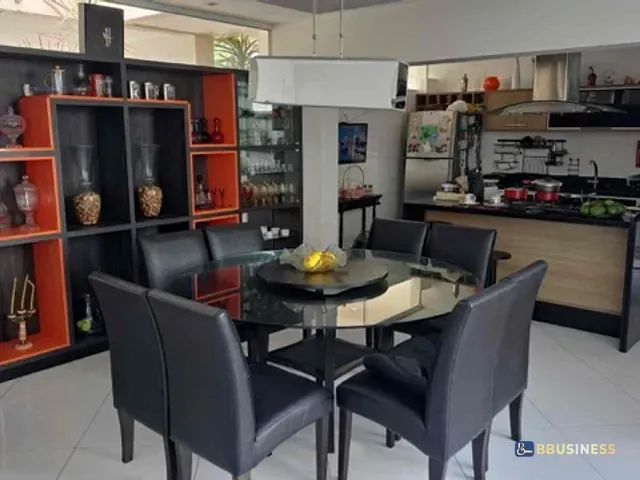 Casa com 480m² 3 quartos e 5 banheiros, à venda, no bairro Parque Califórnia em Campos dos Goytacazes