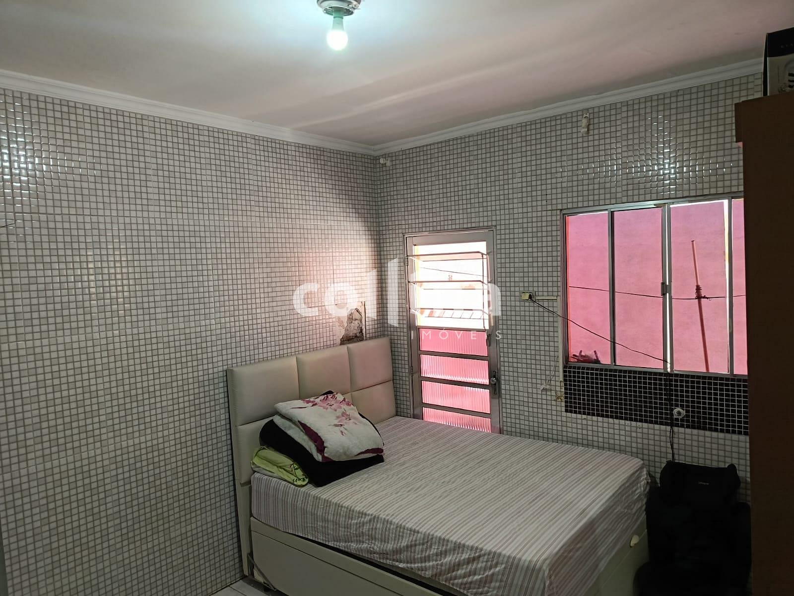 Casa à venda com 2 quartos, 10m² - Foto 9
