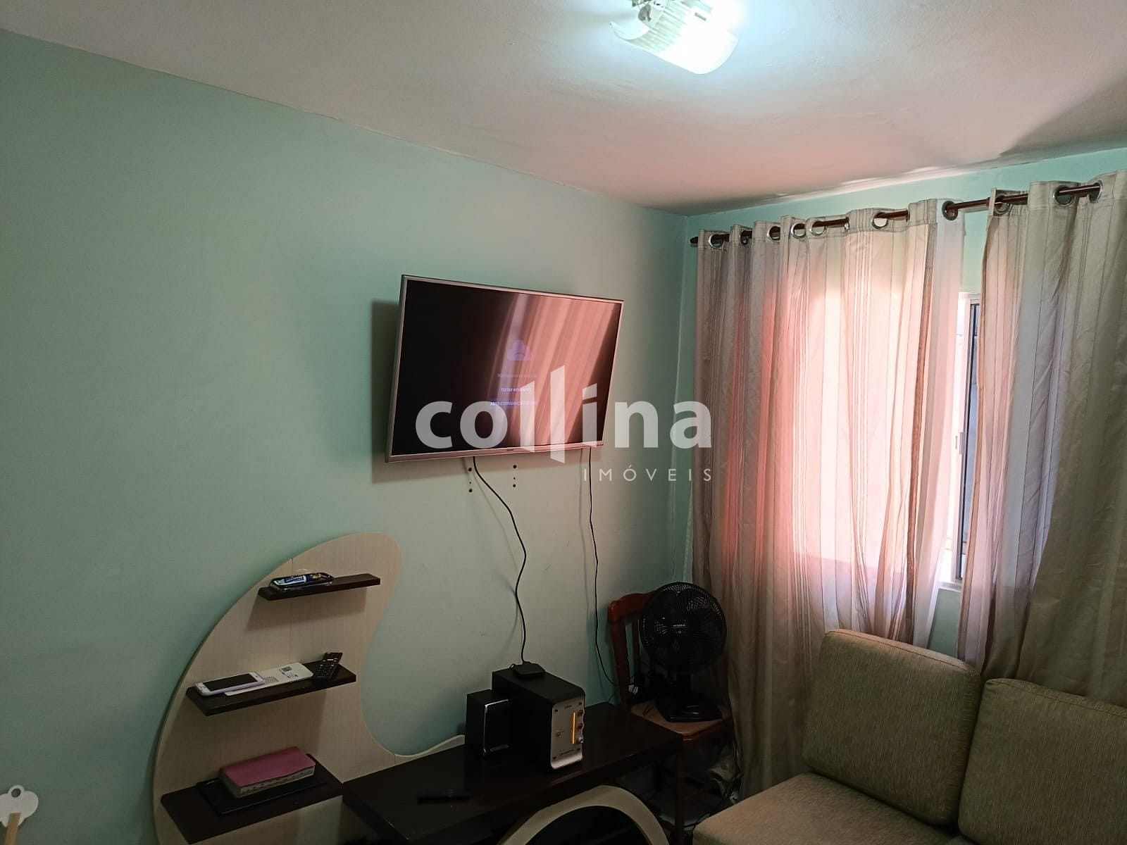 Casa à venda com 2 quartos, 10m² - Foto 13
