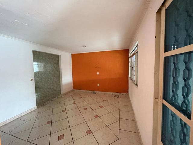 Casa com 180m² 2 quartos e 1 banheiro, para alugar, no bairro Conjunto Habitacional Parque Itajaí em Campinas