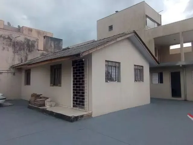 Casa com 377m² 7 quartos e 2 banheiros, à venda, no bairro Cachoeira em Almirante Tamandaré
