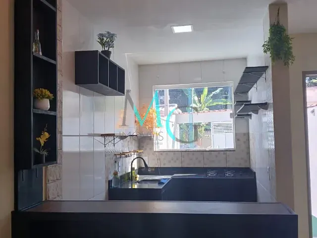 Casa 2 quartos e 1 banheiro, à venda ou para alugar, no bairro Campo Grande em Rio de Janeiro