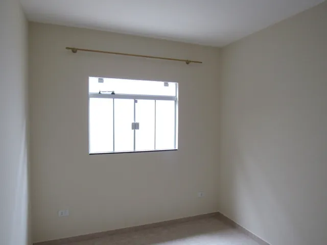 Casa 2 quartos e 1 banheiro, à venda, no bairro Jardim do Café 2 em Cambé