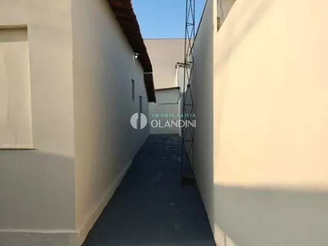 Casa com 150m² 2 quartos e 1 banheiro, para alugar, no bairro Jardim Del Alamo em Artur Nogueira