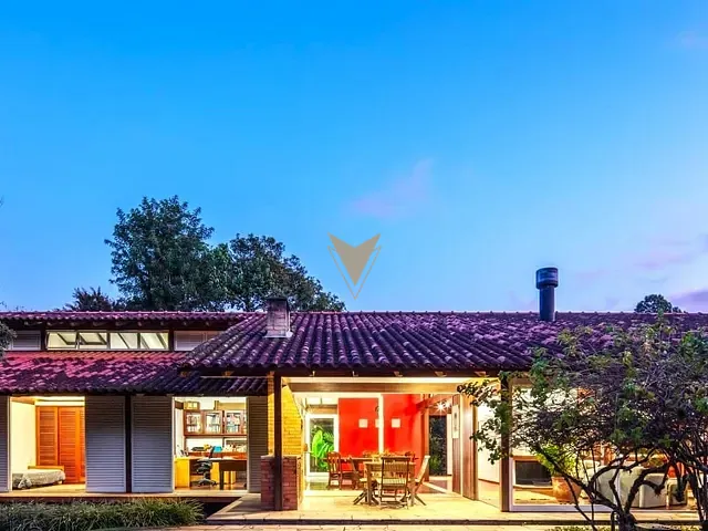 Casa com 2000m² 3 quartos e 3 banheiros, à venda, no bairro Recanto Inpla em Carapicuíba