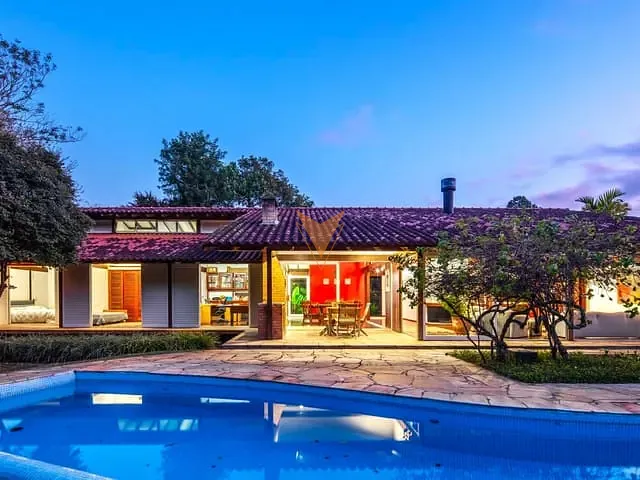 Casa com 2000m² 3 quartos e 3 banheiros, à venda, no bairro Recanto Inpla em Carapicuíba