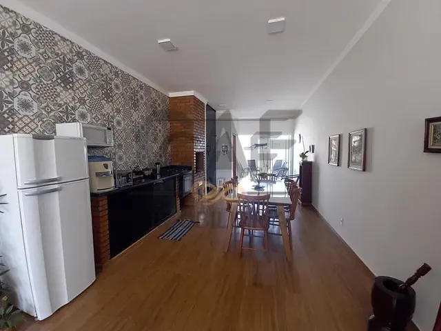 Casa com 242m² 3 quartos e 3 banheiros, à venda, no bairro Jardim Dona Luiza em Jaguariúna