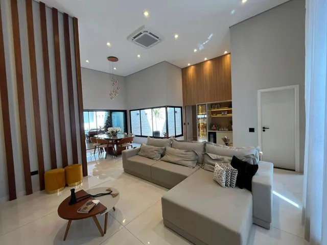 Casa com 680m² 4 quartos e 6 banheiros, à venda, no bairro Jardim Tarobá em Cambé
