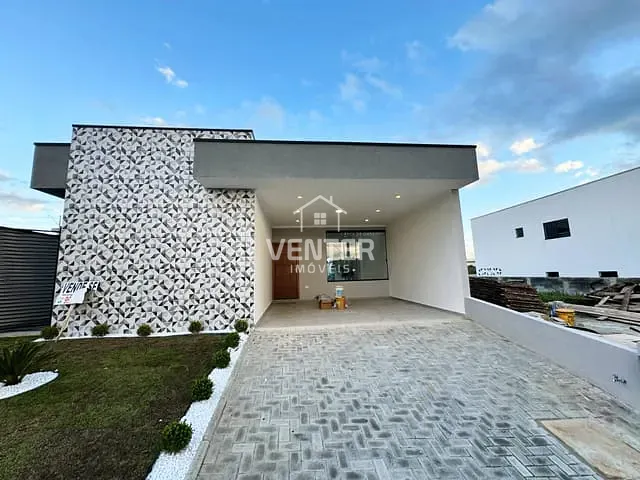Casa com 250m² 3 quartos e 3 banheiros, à venda, no bairro Vale dos Cristais em Taubaté