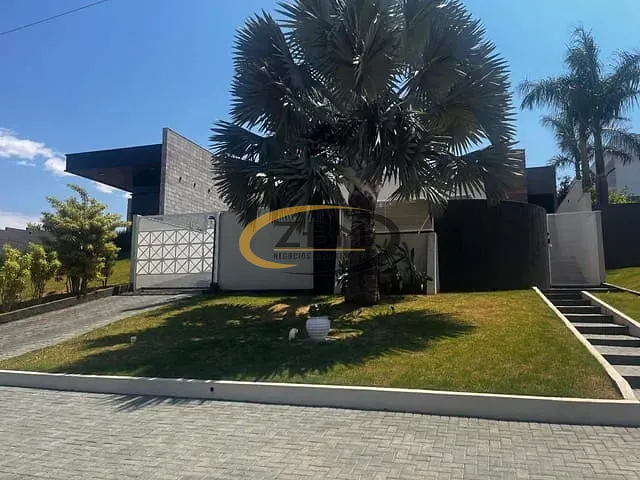 Casa com 999m² 3 quartos e 3 banheiros, à venda, no bairro Jardim Costa do Sol em Rolândia