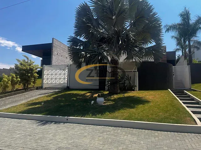 Casa com 999m² 3 quartos e 3 banheiros, à venda, no bairro Jardim Costa do Sol em Rolândia