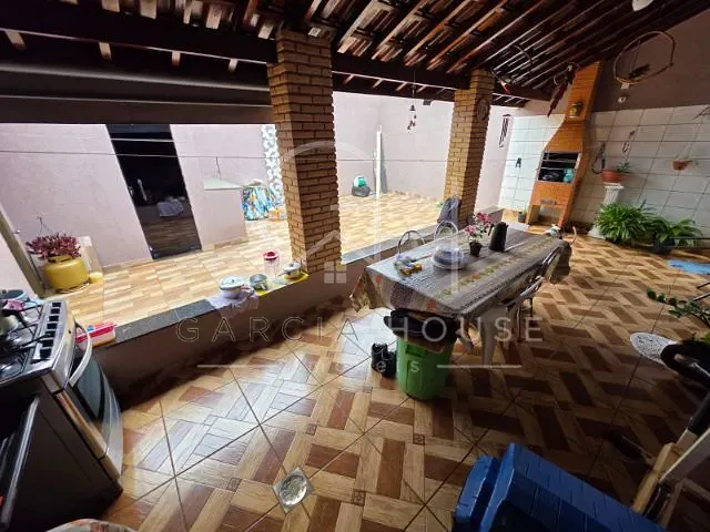 Casa 2 quartos e 2 banheiros, à venda, no bairro Ipiranga em Ribeirão Preto