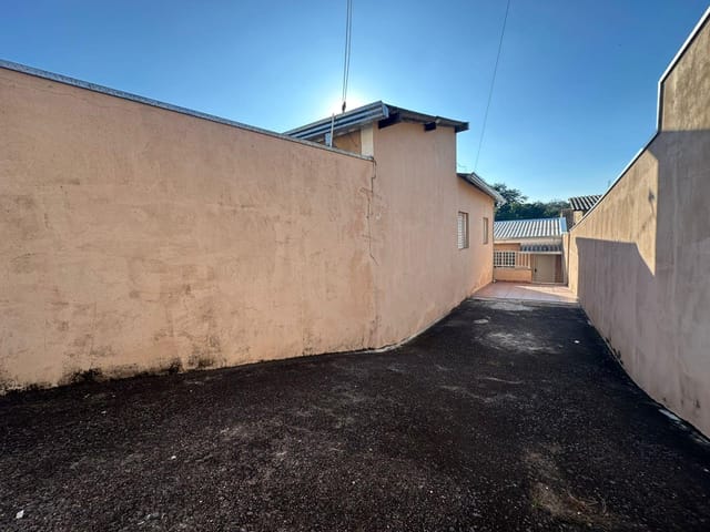 Casa com 125m² 1 quarto e 1 banheiro, para alugar, no bairro Parque Valença I em Campinas