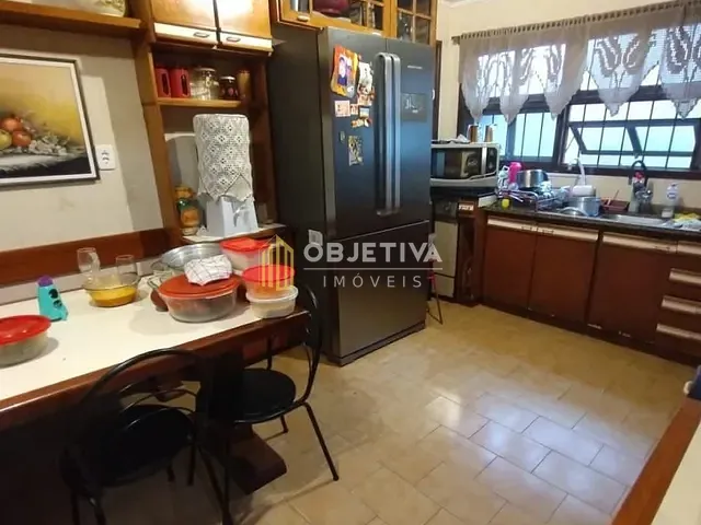 Casa 4 quartos e 4 banheiros, para alugar, no bairro Ideal em Novo Hamburgo
