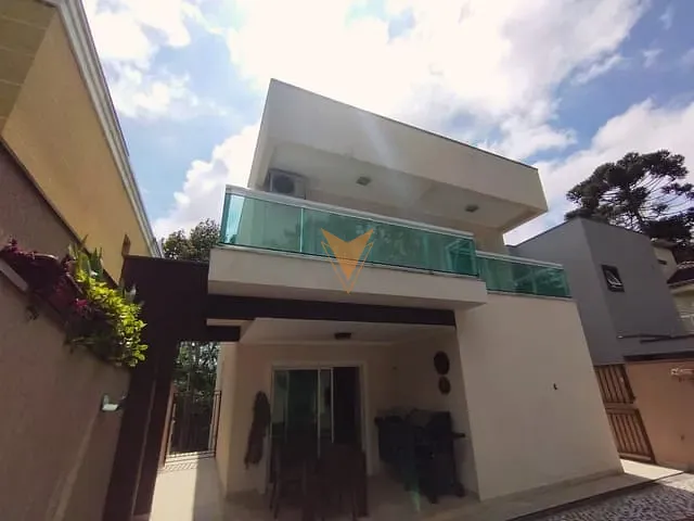 Casa com 250m² 3 quartos e 4 banheiros, à venda, no bairro Granja Viana em Cotia