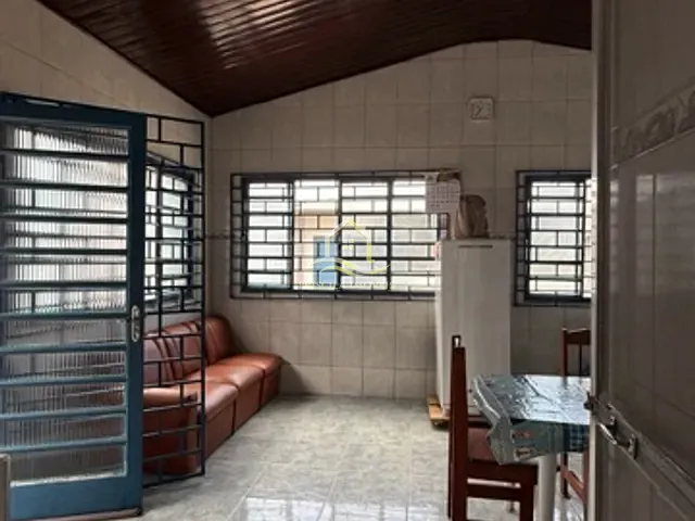 Casa com 400m² 2 quartos e 2 banheiros, à venda, no bairro Boraceia em Bertioga