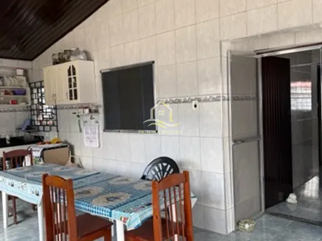 Casa com 400m² 2 quartos e 2 banheiros, à venda, no bairro Boraceia em Bertioga