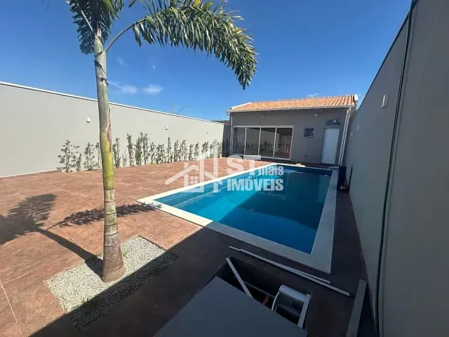 Casa com 160m² 1 quarto e 1 banheiro, à venda, no bairro Jardim Heloisa em Andradas