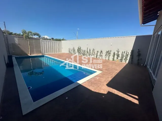 Casa com 160m² 1 quarto e 1 banheiro, à venda, no bairro Jardim Heloisa em Andradas