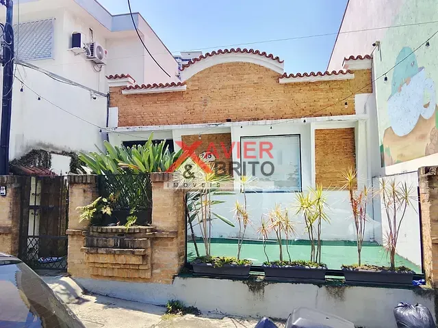 Casa à venda ou para alugar, no bairro Jardim Anália Franco em São Paulo