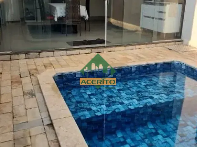 Casa com 300m² 3 quartos e 5 banheiros, à venda, no bairro Pinheiros em Araçatuba