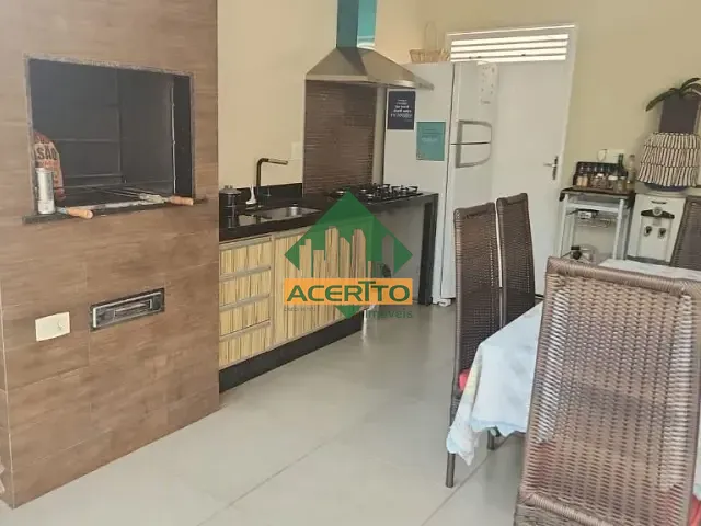 Casa com 300m² 3 quartos e 5 banheiros, à venda, no bairro Pinheiros em Araçatuba