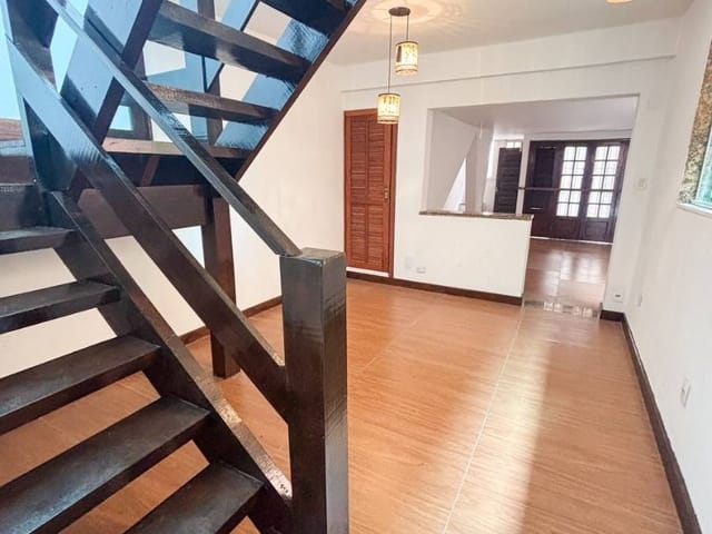 Casa com 90m² 3 quartos e 2 banheiros, à venda, no bairro Imbetiba em Macaé