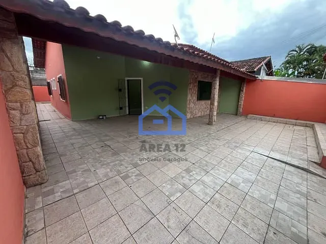 Casa 3 quartos e 1 banheiro, para alugar, no bairro Praia das Palmeiras em Caraguatatuba
