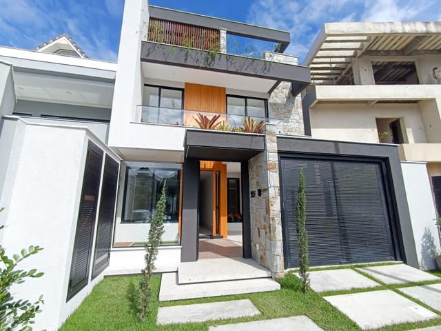 Casa 5 quartos e 8 banheiros, à venda, no bairro Recreio dos Bandeirantes em Rio de Janeiro