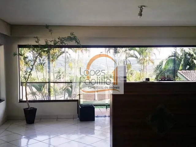 Casa com 1258m² 5 quartos e 5 banheiros, à venda, no bairro Vila Loanda em Atibaia