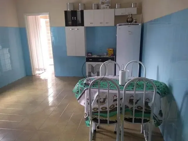 Casa com 500m² 2 quartos e 1 banheiro, à venda, no bairro Engenheiro Neiva em Guaratinguetá