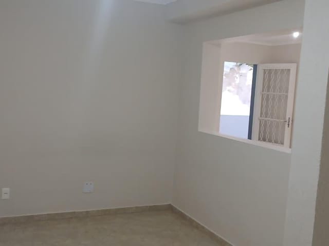 Casa 1 quarto e 1 banheiro, para alugar, no bairro Jardim Lisa em Campinas