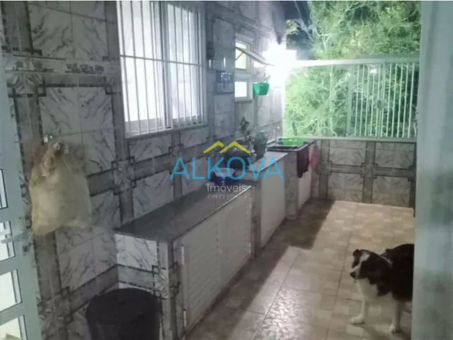 Casa com 260m² 3 quartos e 2 banheiros, à venda, no bairro Eugênio de Melo em São José dos Campos