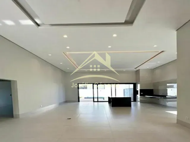 Casa com 360m² 3 quartos e 3 banheiros, à venda, no bairro Centro em Campo Verde