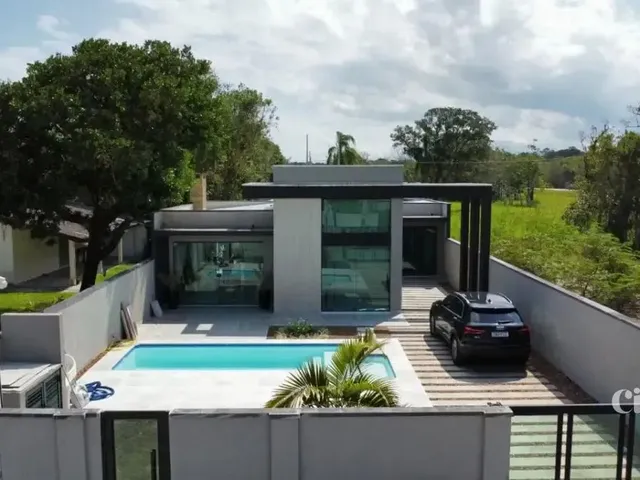 Casa com 360m² 3 quartos e 3 banheiros, à venda, no bairro Praia Atami em Pontal Do Paraná
