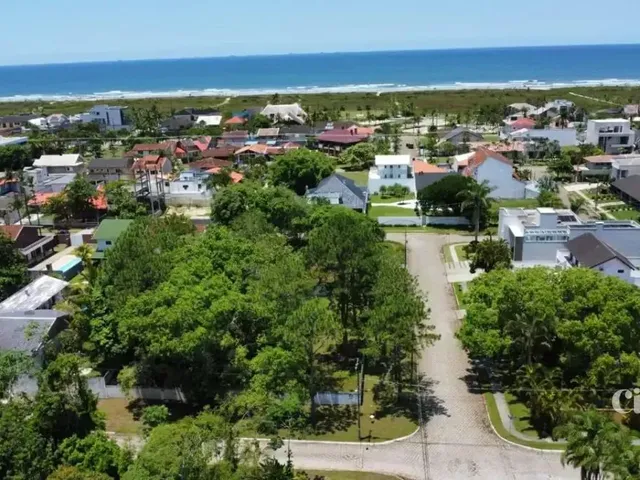 Casa com 360m² 3 quartos e 3 banheiros, à venda, no bairro Praia Atami em Pontal Do Paraná