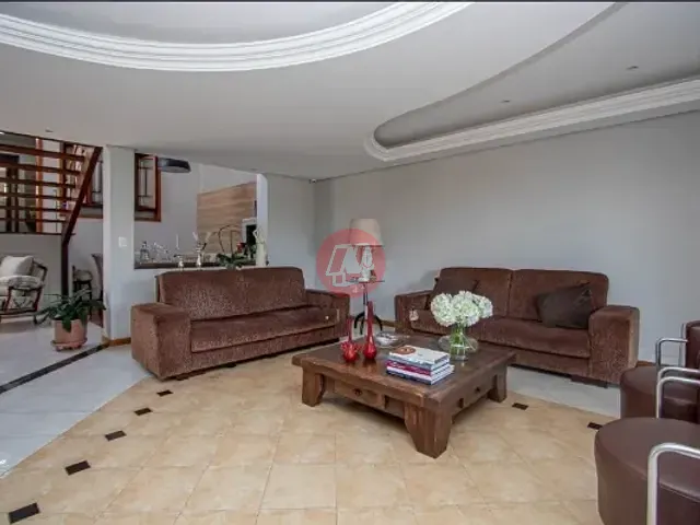 Casa com 550m² 3 quartos e 3 banheiros, à venda ou para alugar, no bairro Vila Jardim em Porto Alegre