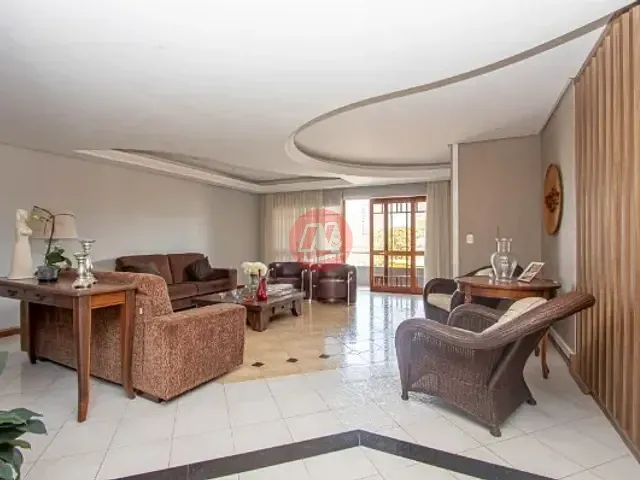 Casa com 550m² 3 quartos e 3 banheiros, à venda ou para alugar, no bairro Vila Jardim em Porto Alegre