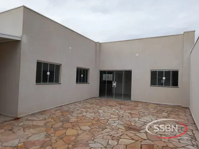 Casa 3 quartos e 2 banheiros, à venda, no bairro Jardim Monte das Oliveiras em Nova Odessa
