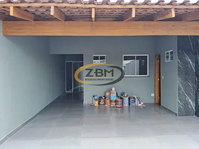 Casa com 180m² 2 quartos e 3 banheiros, à venda, no bairro Colúmbia em Londrina